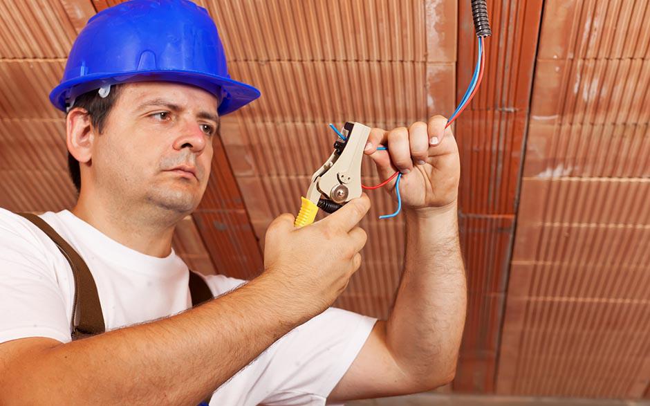 électricien installateur Paris 8